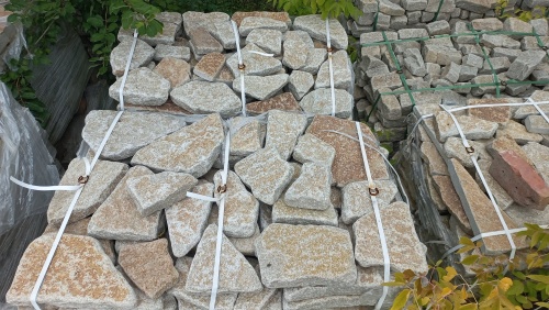 Плитняк гранитный галтованный купить в Камышлове