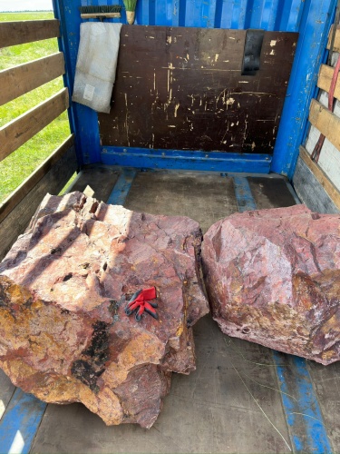 Ландшафтные глыбы красно-фиолетовые 200-1000 килограмм купить в Камышлове