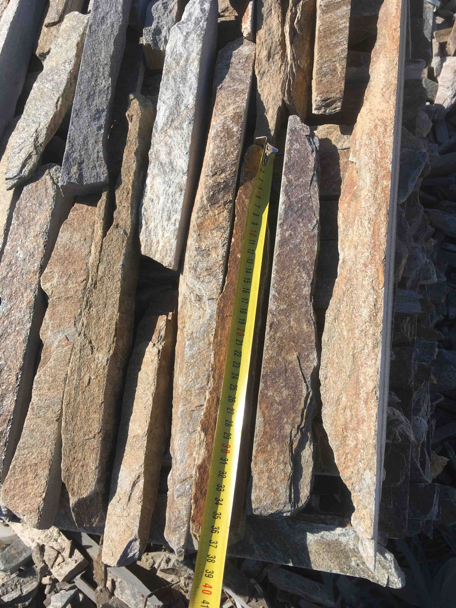 Горбушка златолит мультиколор для облицовки купить в Камышлове