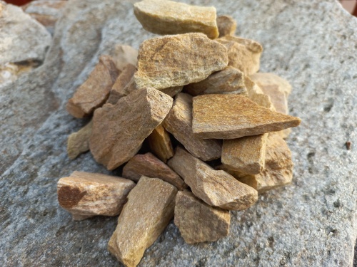 Златолит жёлтый декоративная каменная крошка купить в Камышлове