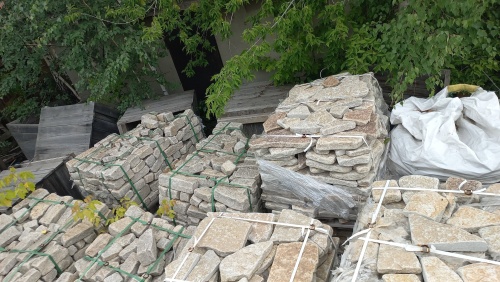 Гранитный плитняк галтованный для парковки купить в Камышлове