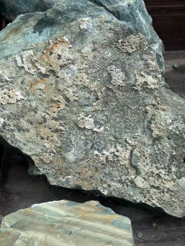 Ландшафтные глыбы зелёные 200-500 килограмм купить в Камышлове